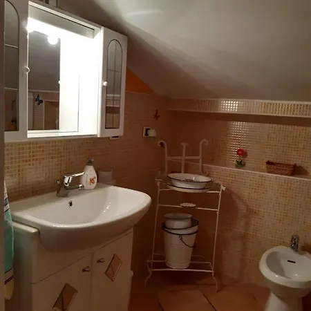 Il Girasole 3* Castelvecchio Calvisio